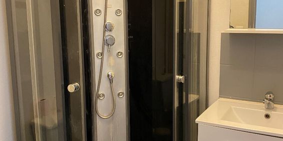 LOCATION STUDIO, - Photo 3