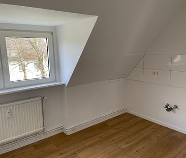~~Kleine Dachgeschoss 2 Zimmerwohnung in Bünde Mitte !~~ - Foto 5