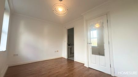 Chester High Road, Neston, CH64 3TE - Photo 3