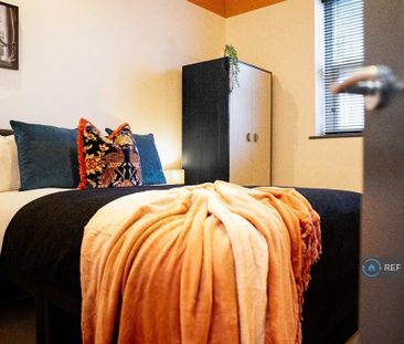 1 bedroom in a house share to rent - Photo 4