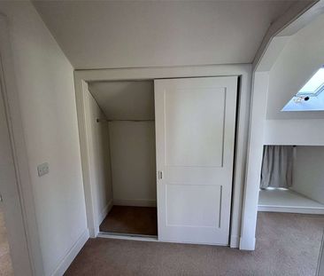 Gorgeous 2-bedroom property in a steading development with uninterr... - Photo 2