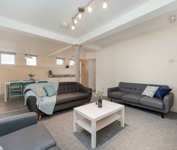 Room in a Shared House, Trafalgar Street, S1 - Photo 6