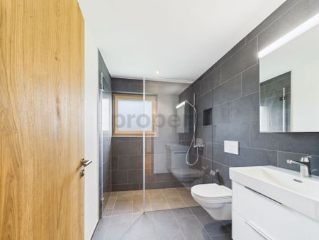 Beautiful 5.5-room new construction duplex apartment with mountain and lake view in Brigels - Photo 5