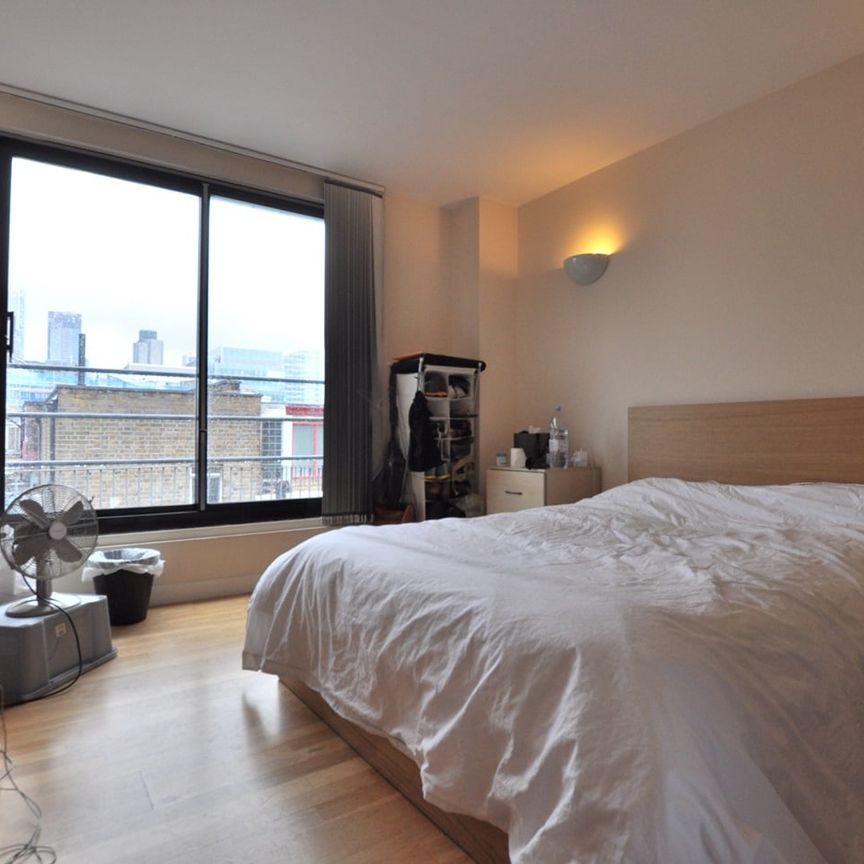 3 Bed Flat, Great Eastern Street, EC2A - Photo 1