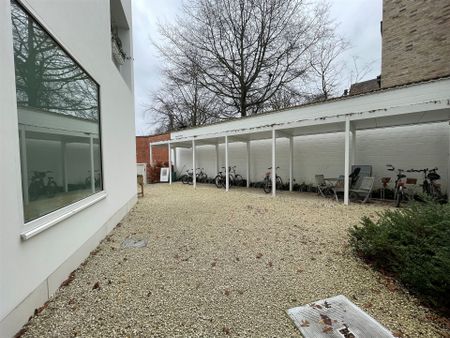 Unieke woning met 3 slaapkamers, terras en zicht op de kathedraal! - Foto 5