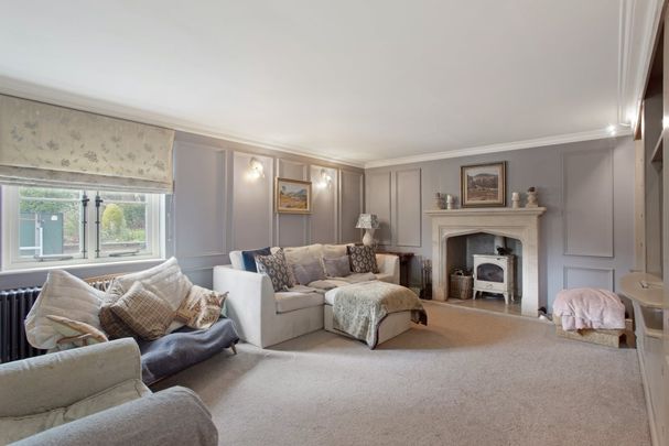 5 bedroom detached house to rent - Photo 1