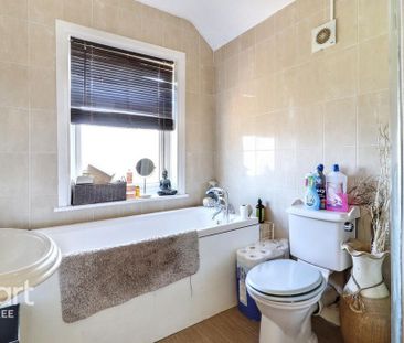 2 bedroom semi-detached house to rent - Photo 6