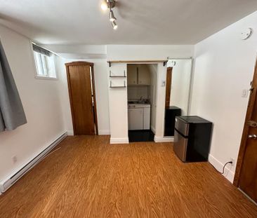 À LOUER. Studio 1 1/2 ROSEMONT - Photo 1