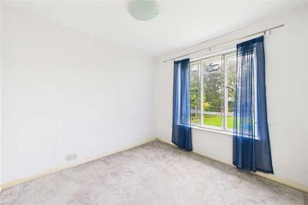 Barkham Road, Wokingham, Berkshire, RG41 - Photo 5