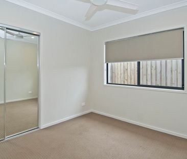 Stylish Family Home in Prime Coomera Location - Photo 4