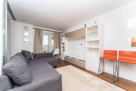 Vista House, Dickens Yard, Longfield Avenue, Ealing, W5 2BT - Photo 3