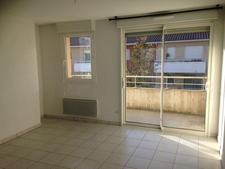 location Appartement T2 DE 42.43m² À NAILLOUX - Photo 2