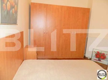 2 camere, 60 mp, decomandat, mobilat modern, zona magazinului Central - Photo 2