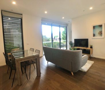 Stylish Fully Furnished Apartment in the Heart of Carnegie. Ready t... - Photo 3