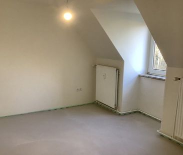 Lust auf Veränderung: sanierte 3-Zimmer- Dachgeschoss- Wohnung, sof... - Photo 4