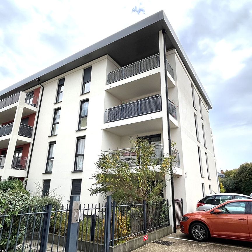 Location Appartement 3 pièces 63m² - Photo 1