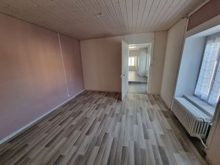 Joli appartement de 3,5 pièces au 2ème étage situé au centre du village - Photo 3