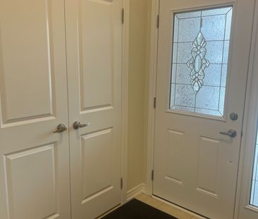 For Lease - 21 Spruce Pine Crescent, Vaughan, Ontario - Photo 1