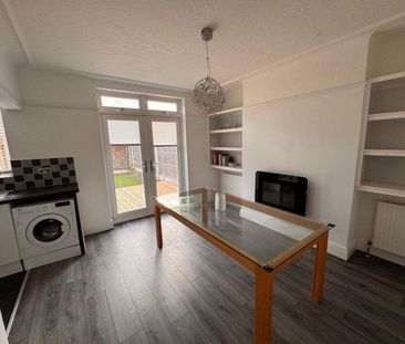 Queensway, Crosby, L22 4RA - Photo 4