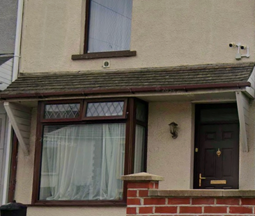 Sebastopol Street Room 3 - Photo 6