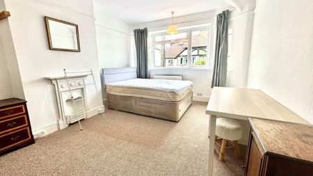 Agraria Road, Guildford - Photo 2