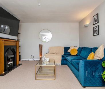 4 bedroom detached house to rent - Photo 1