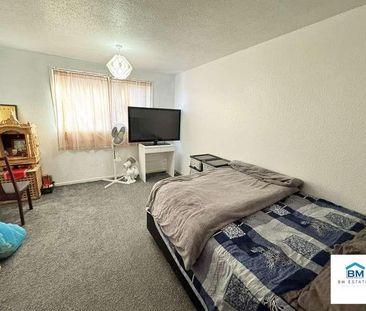 Champion Close, Leicester, LE5 - Photo 3