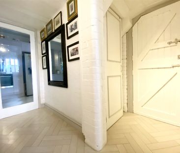 3 Bedroom - Photo 3