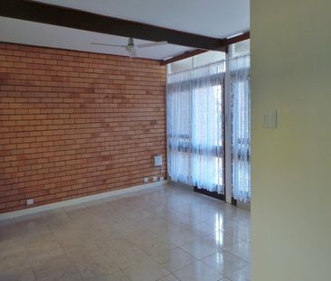 3 De Courcey Street, Mundingburra QLD 4812 - House For Rent | Domain - Photo 2