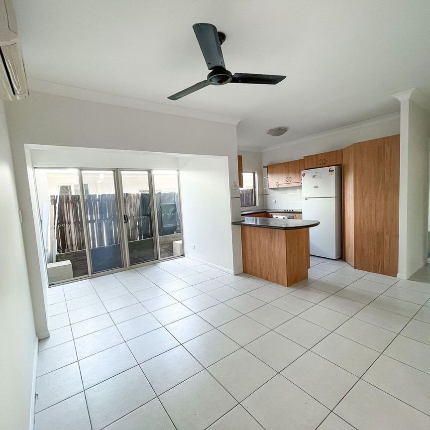 3 Bedroom Unfurnished House in Palm Cove - Photo 1