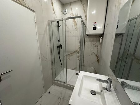 Location Appartement 1 pièce 14m² - Photo 4