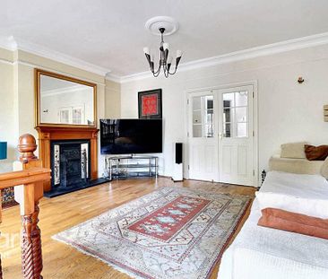4 bedroom terraced house to rent - Photo 2