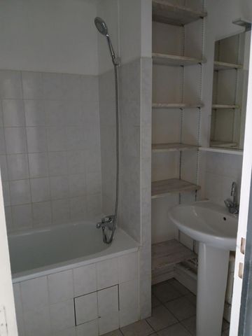 Location Appartement 2 pièces 51m² TROYES 10000 - Photo 2
