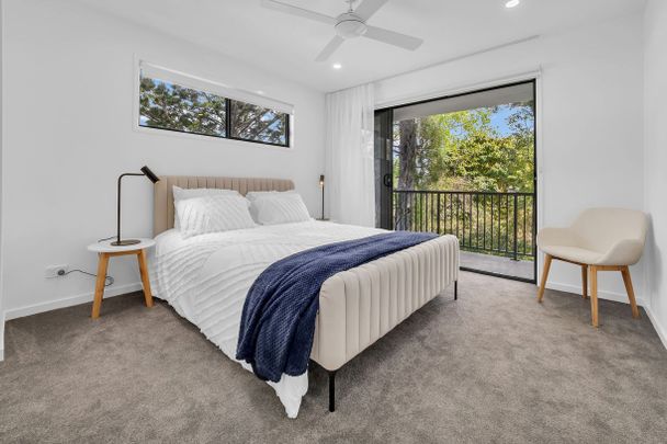 Executive Living at it's ultimate -One of the Best townhouses in the complex. - Photo 1