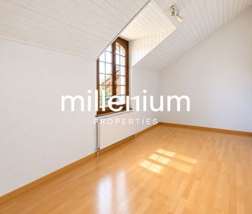Contemporary, partially furnished house with a garden and a separate s - Photo 4
