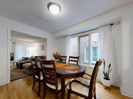 For Lease - 99 Widdifield Avenue, Newmarket, Ontario - Photo 2