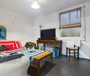 4 bedroom terraced house to rent - Photo 1