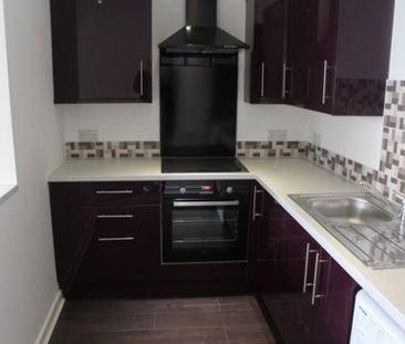 4 bedroom flat to rent - Photo 6