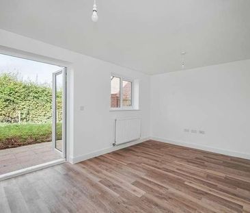 Rowland Way, Exeter, EX2 - Photo 1