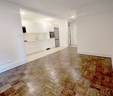 For Lease - 110 Wellesley Street Unit# 508, Toronto, Ontario - Photo 3