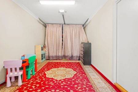 Modern 3-Bedroom Townhouse in Prime Glenfield Location - Photo 4