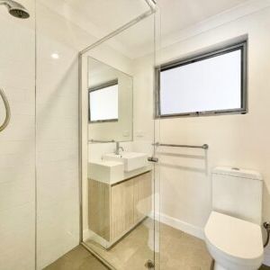 Modern 2x2 Apartment with Contemporary Finishes - Photo 1