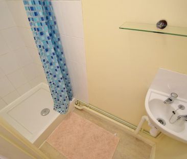 4 bedroom terraced house to rent - Photo 1