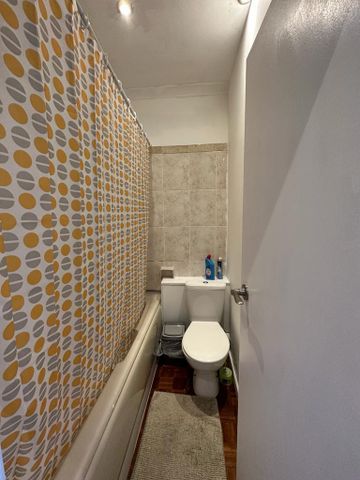 4 bedroom house to rent - Photo 3