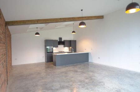 3 bedroom semi-detached bungalow to rent - Photo 5