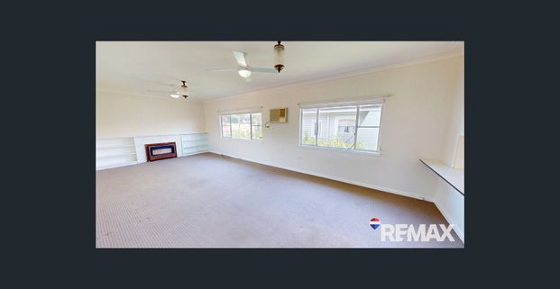 ROOM TO MOVE - Photo 1