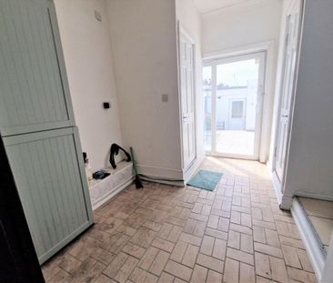 2 Bed End Terrace, Elmstead Road, IG3 - Photo 6