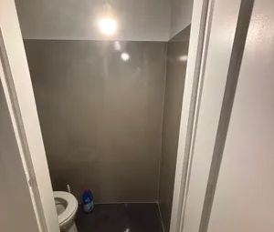Frisch sanierte 2-Zimmer-Wohnung mit 62 m² in 1230 Wien - ab sofort... - Foto 1