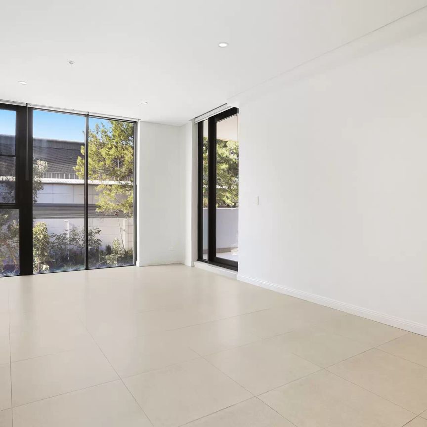 MGM MARTIN - ONE BEDROOM APARTMENT - Photo 1