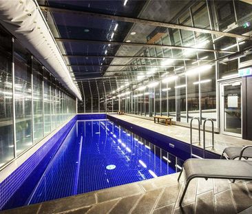 Exceptional City Apartment with Exclusive Access - Photo 2